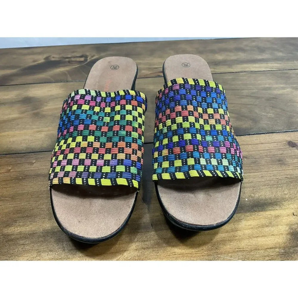 Bernie Mev Multi Rainbow Stretch Woven Capri Slide Sandal Womens Sz 38 US 7.5 - Picture 2 of 6
